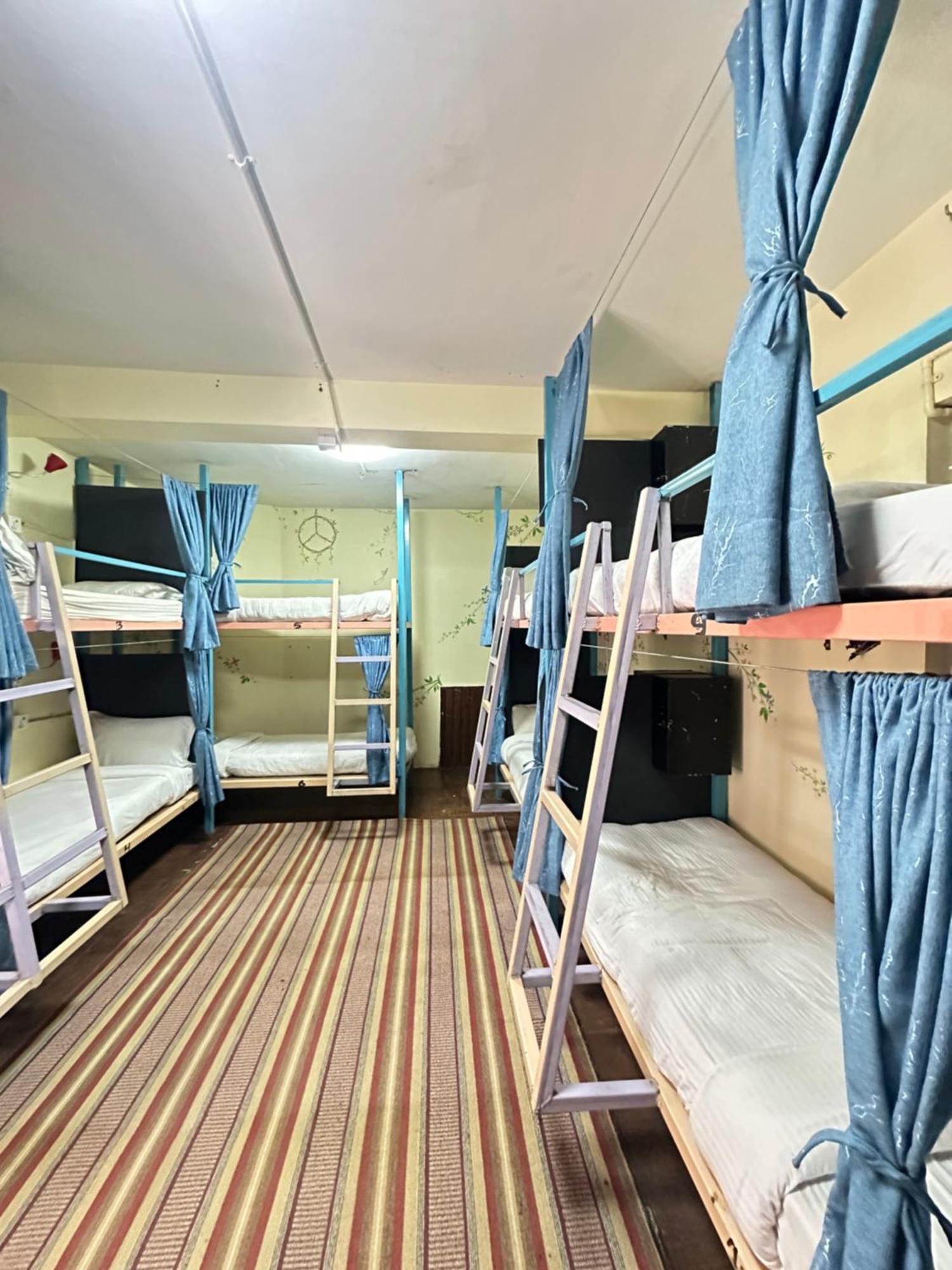 Yog Hostel Katmandou Extérieur photo